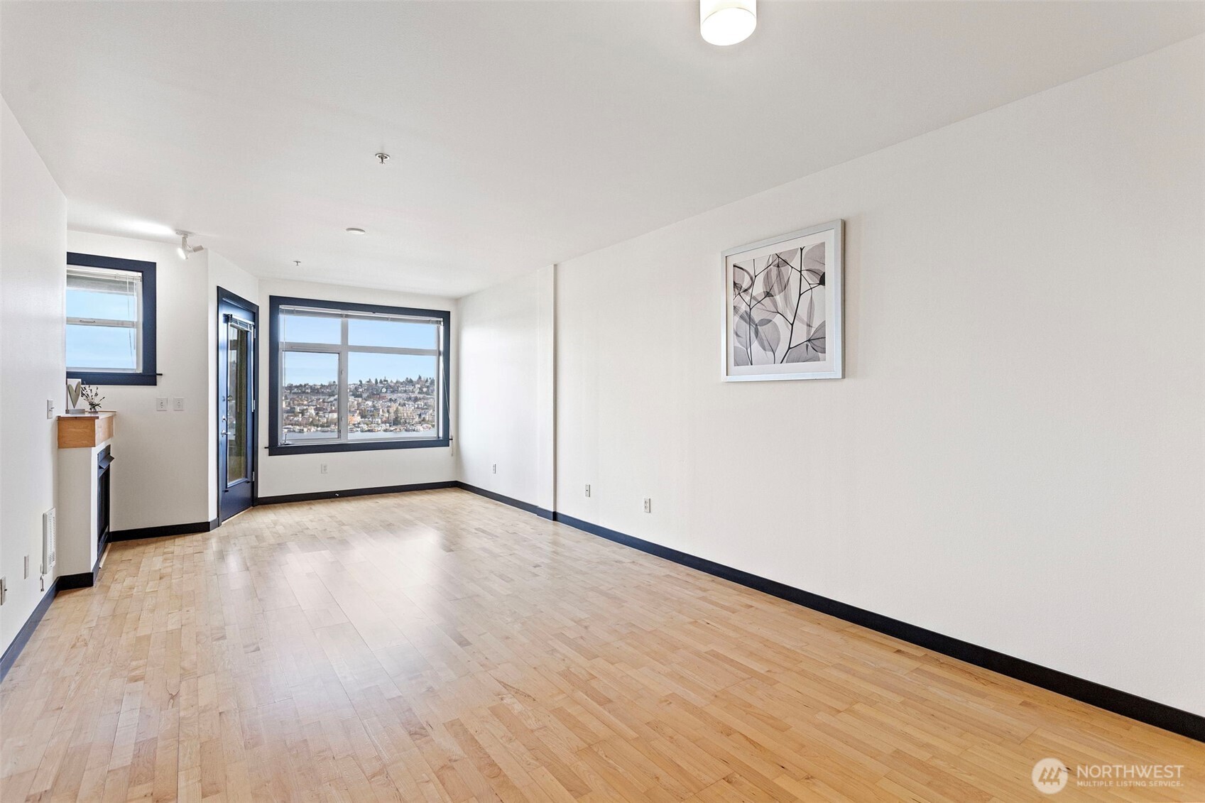 655 Crockett Street, Unit B207 Seattle, WA 98109 - Photo 5 of 28