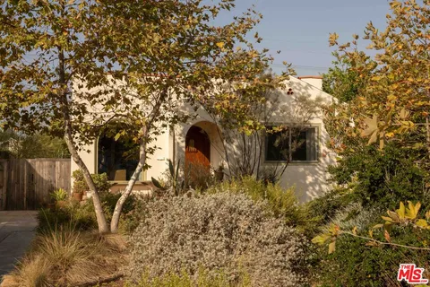 $899,900 | 4179 South Van Ness Avenue, Los Angeles, CA 90008