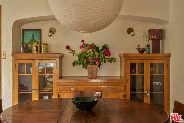 $899,900 | 4179 South Van Ness Avenue, Los Angeles, CA 90008