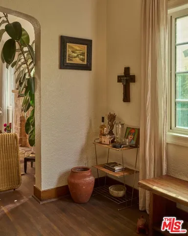 $899,900 | 4179 South Van Ness Avenue, Los Angeles, CA 90008