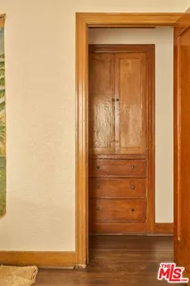 $899,900 | 4179 South Van Ness Avenue, Los Angeles, CA 90008