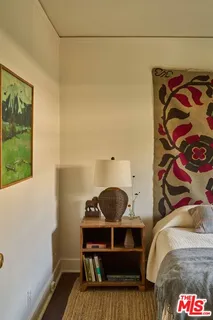 $899,900 | 4179 South Van Ness Avenue, Los Angeles, CA 90008