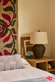 $899,900 | 4179 South Van Ness Avenue, Los Angeles, CA 90008