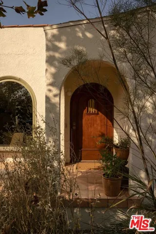 $899,900 | 4179 South Van Ness Avenue, Los Angeles, CA 90008