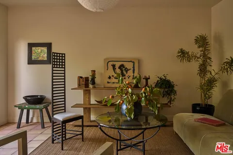 $899,900 | 4179 South Van Ness Avenue, Los Angeles, CA 90008