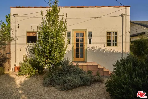 $899,900 | 4179 South Van Ness Avenue, Los Angeles, CA 90008