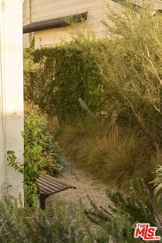 $899,900 | 4179 South Van Ness Avenue, Los Angeles, CA 90008