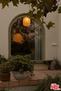 $899,900 | 4179 South Van Ness Avenue, Los Angeles, CA 90008