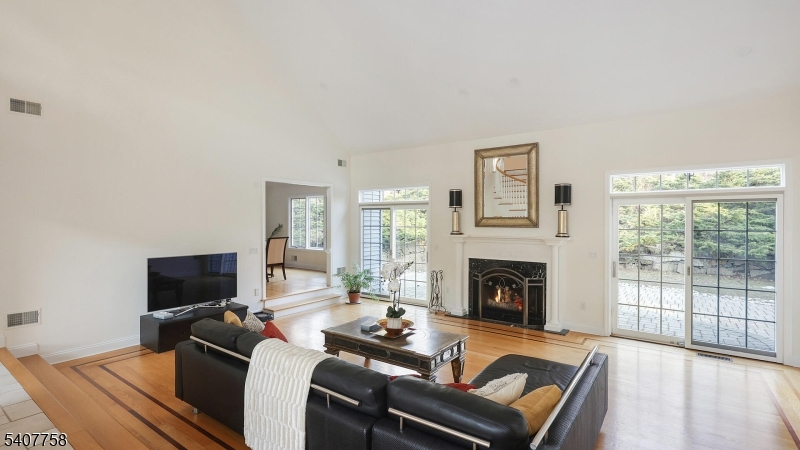 140 Parlin Lane Watchung, NJ 07069 - Photo 6 of 30