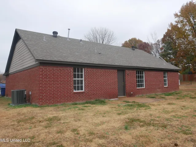 $1,395 | 2531 Bristol Cove, Horn Lake, MS 38637