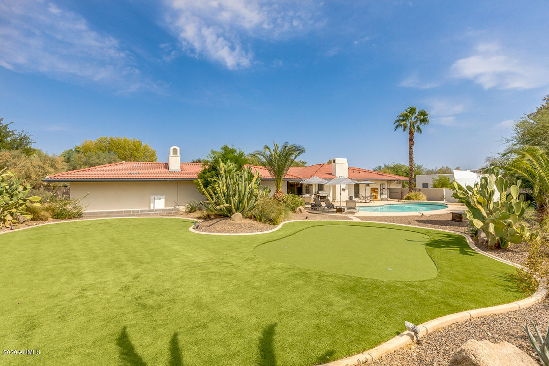 7812 North El Arroyo Road Paradise Valley, AZ 85253 - Photo 38 of 48 Artificial Turf