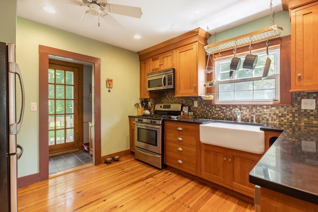 93 Summer Street Maynard, MA 01754 - Photo 8 of 25 Gallery Image 8
