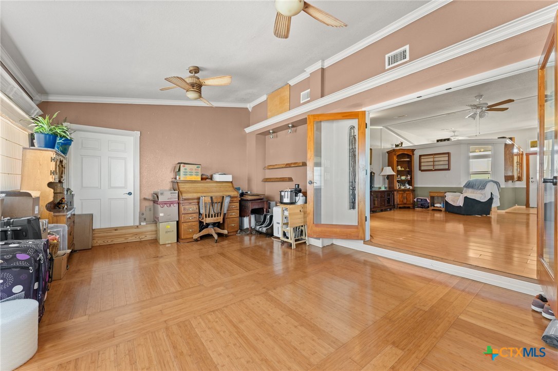 2124 Hackberry Road Salado, TX 76571 - Photo 9 of 41 Entry room with door to 5th flex room in main home