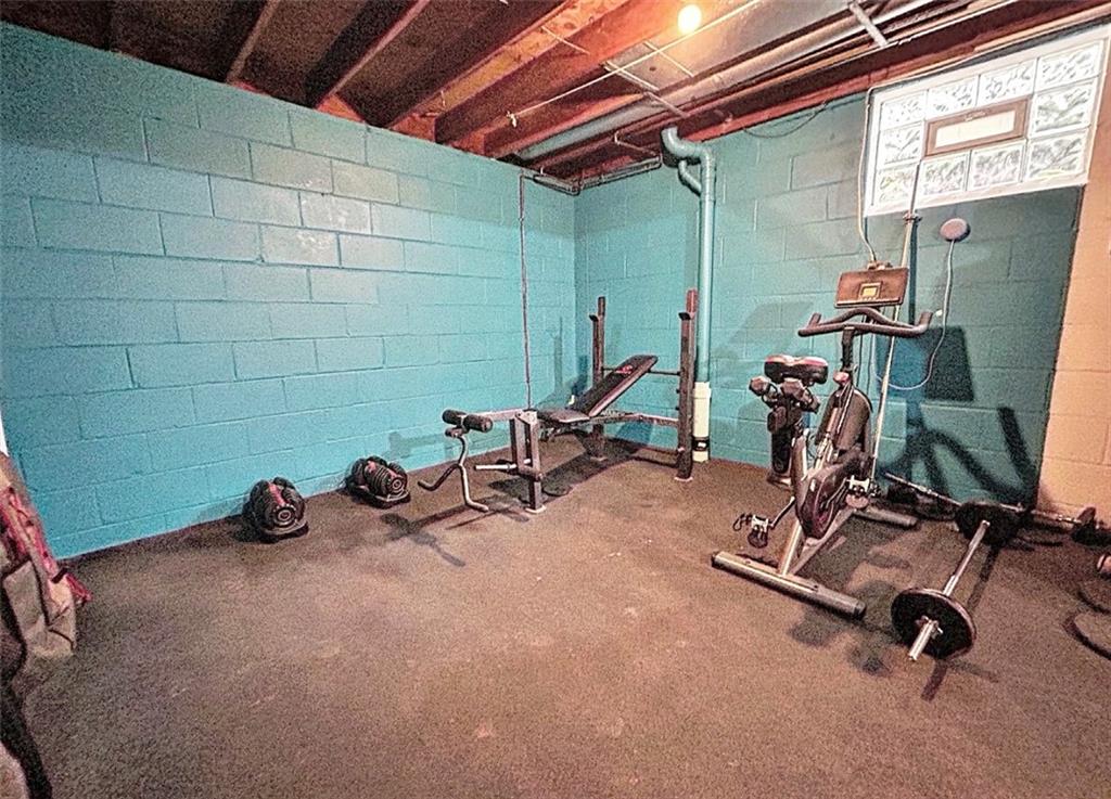 102 Crosslands Road Butler, PA 16002 - Photo 29 of 42 a view of a room with gym equipment