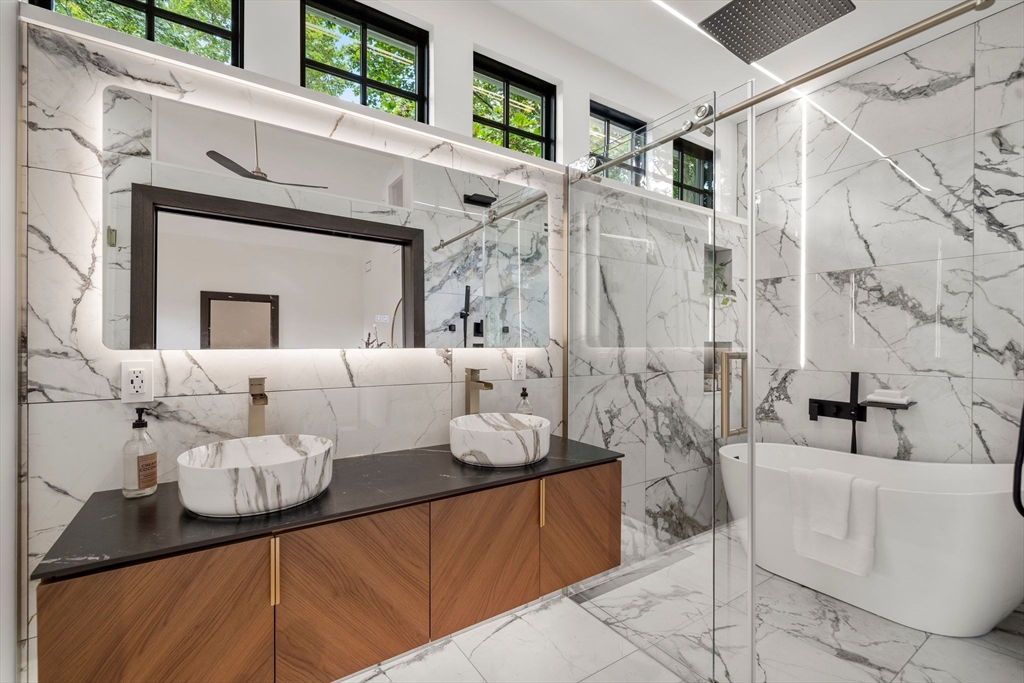 304 Elliot Street, Unit 4 Newton, MA 02464 - Photo 11 of 29