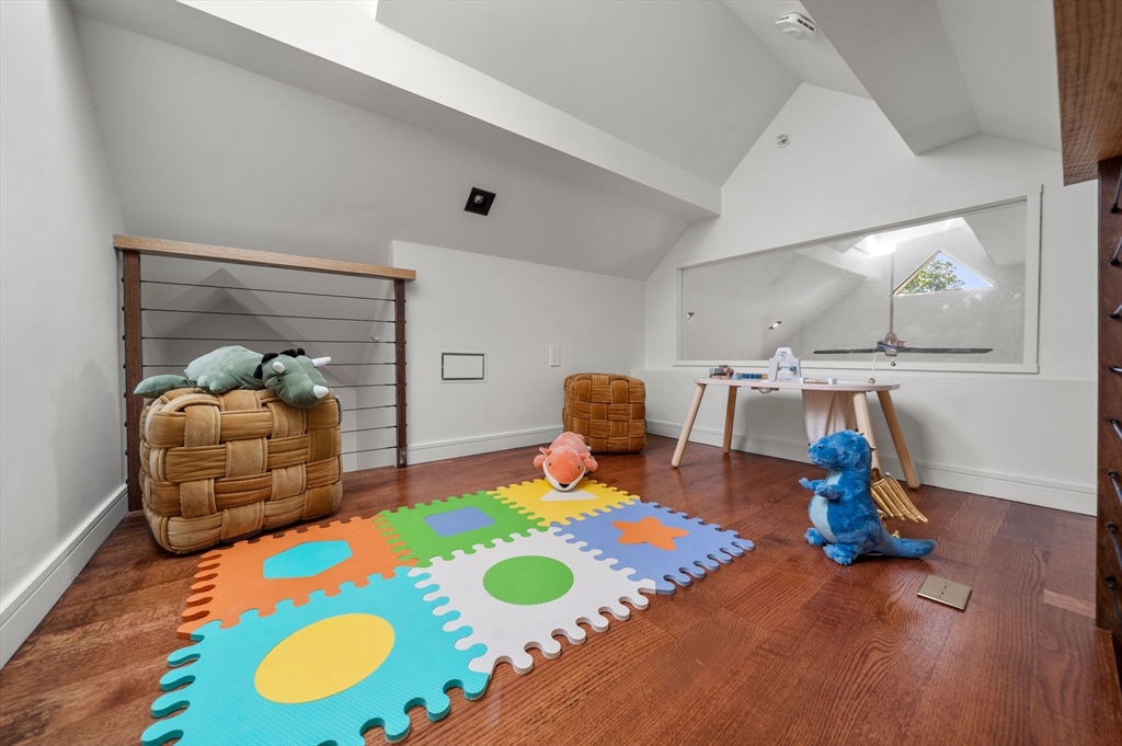 304 Elliot Street, Unit 4 Newton, MA 02464 - Photo 15 of 29