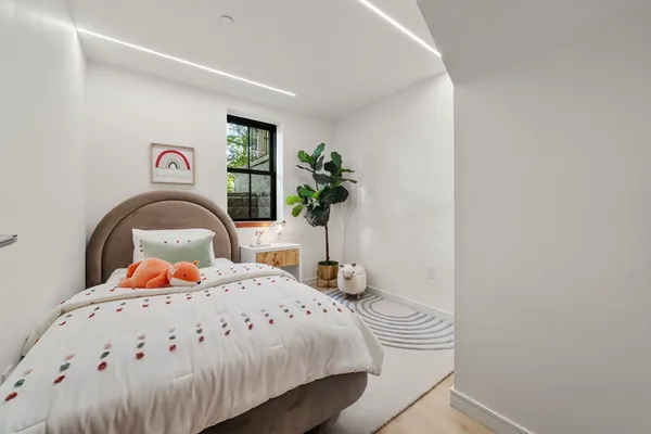 $1,789,000 | 304 Elliot Street, Unit 4, Newton, MA 02464