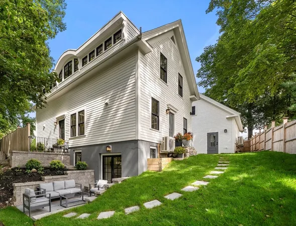 $1,789,000 | 304 Elliot Street, Unit 4, Newton, MA 02464