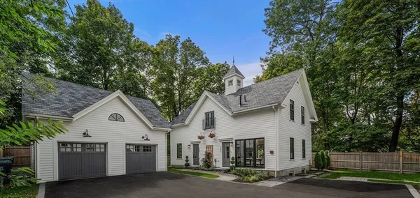 $1,789,000 | 304 Elliot Street, Unit 4, Newton, MA 02464