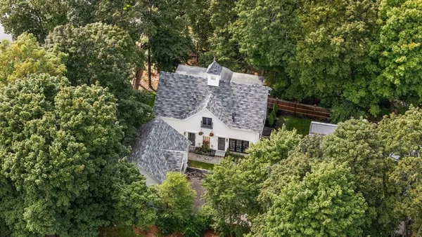 $1,789,000 | 304 Elliot Street, Unit 4, Newton, MA 02464