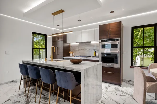 $1,789,000 | 304 Elliot Street, Unit 4, Newton, MA 02464
