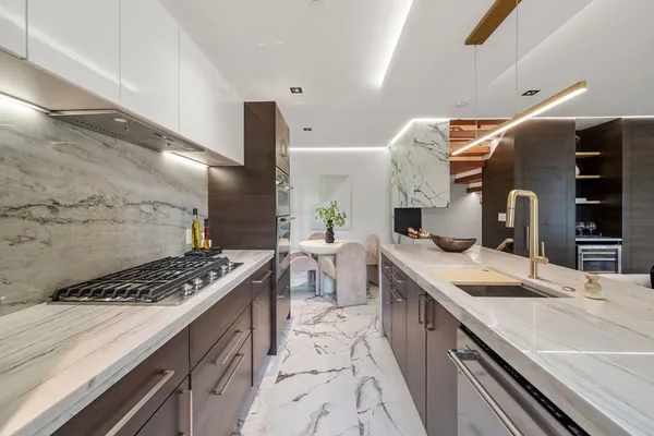 $1,789,000 | 304 Elliot Street, Unit 4, Newton, MA 02464