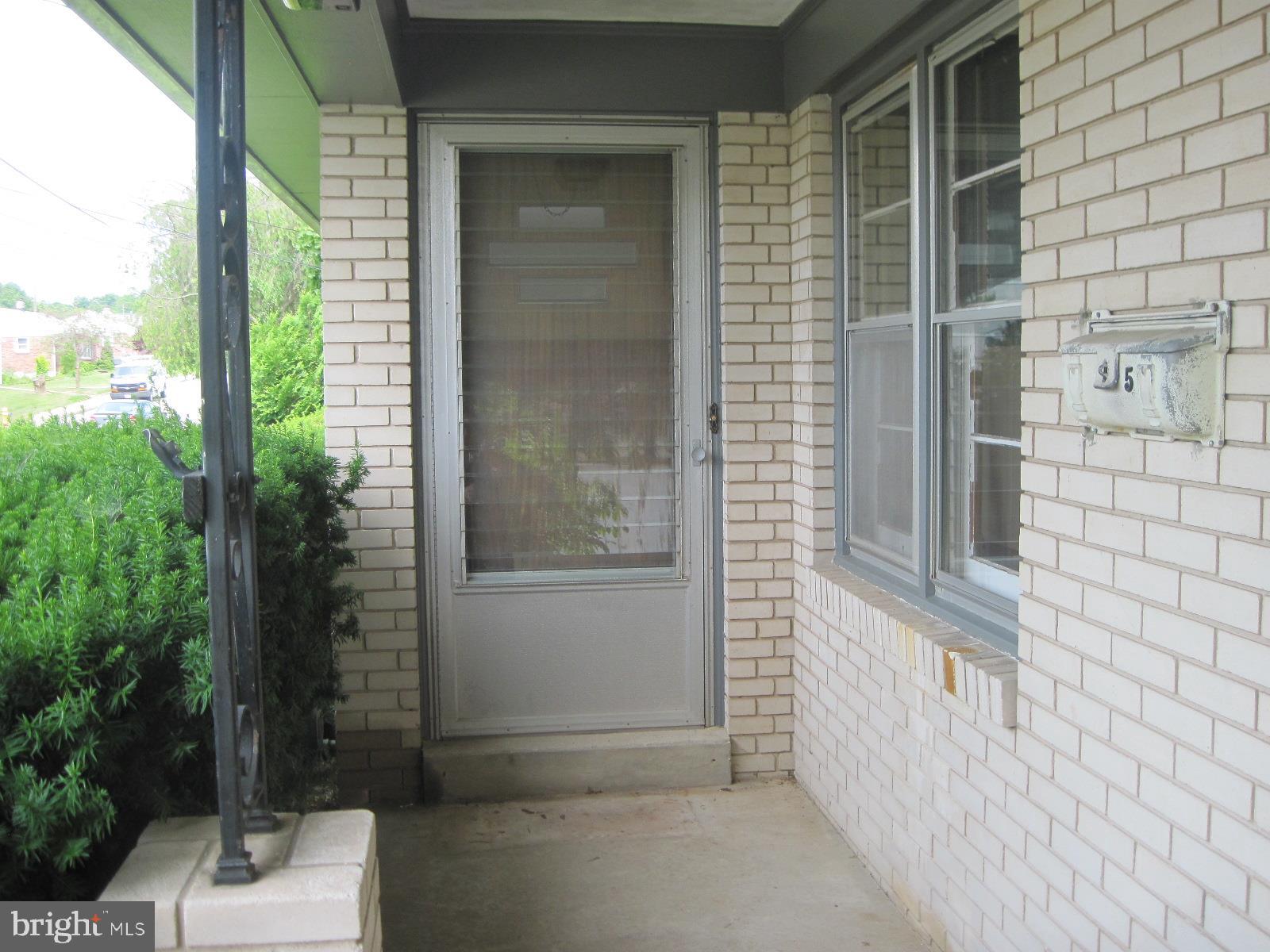 5 Willow Run Road Dover, PA 17315 - Photo 4 of 33 Gallery Image 4