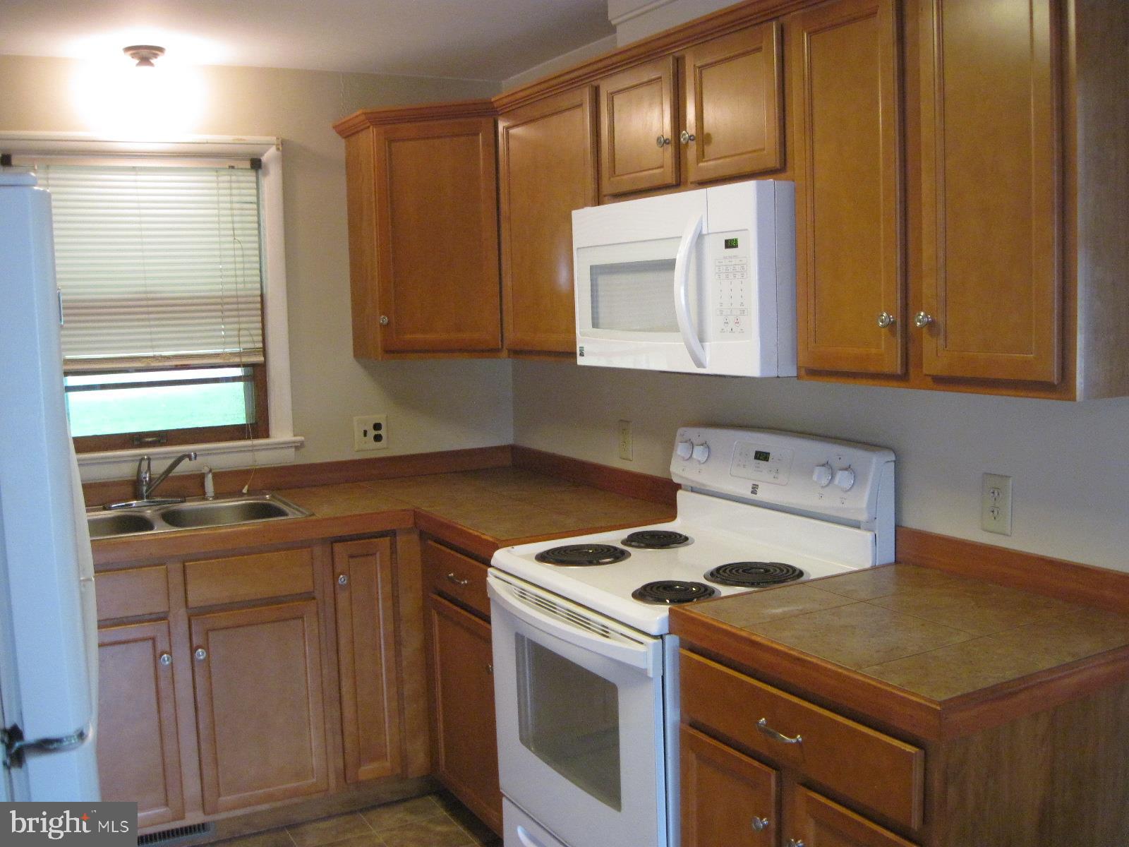 5 Willow Run Road Dover, PA 17315 - Photo 8 of 33 appliances included