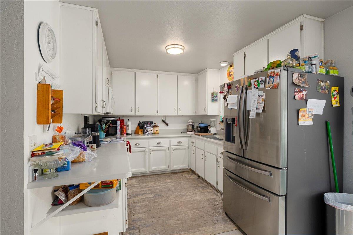 3695 Missouri Flat Road Placerville, CA 95667 - Photo 32 of 64 Kitchen in apartment