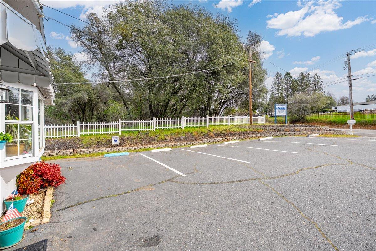 3695 Missouri Flat Road Placerville, CA 95667 - Photo 7 of 64 Ample available parking