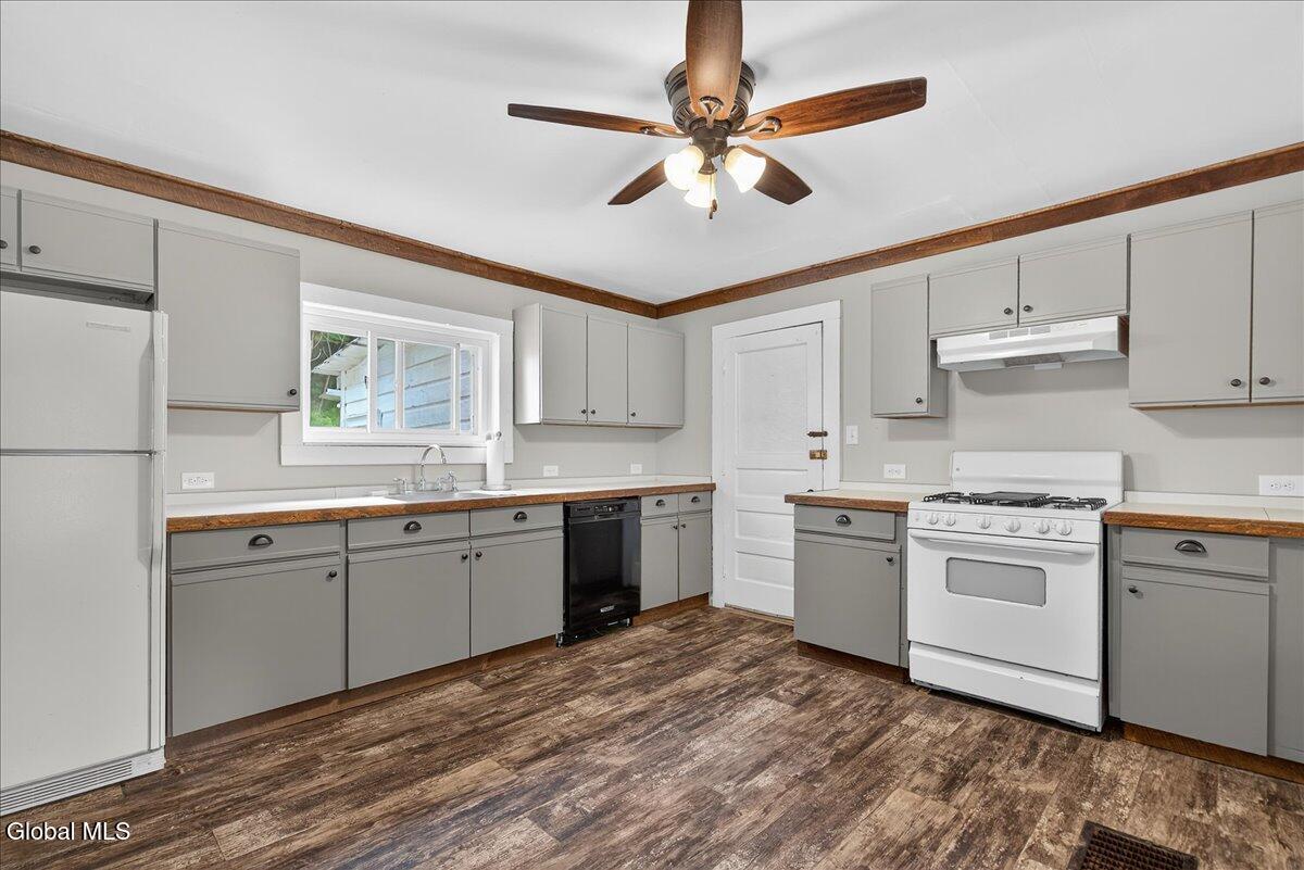 116 James Road Hebron, NY 12865 - Photo 9 of 41 08-69 JAMES LANE-16