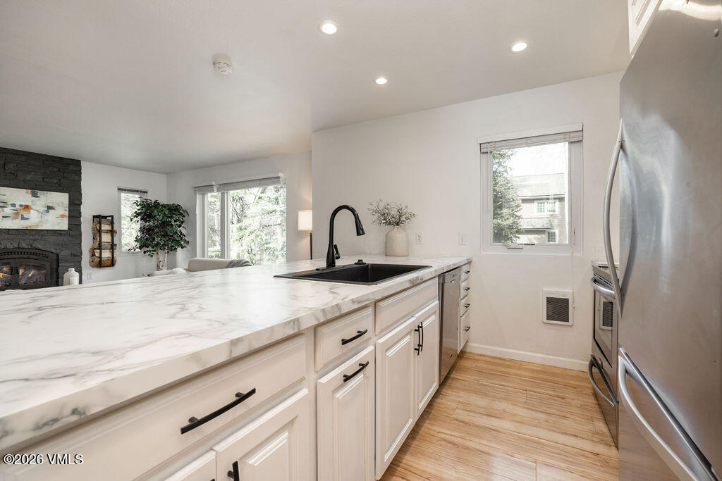 570 Homestead Drive, Unit 41 Edwards, CO 81632 - Photo 7 of 28 kitchen 2