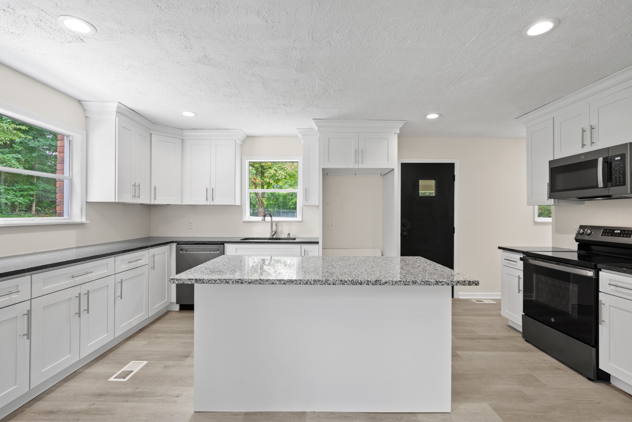 575 Palmyra Road Clarksville, TN 37040 - Photo 16 of 36 Gallery Image 16