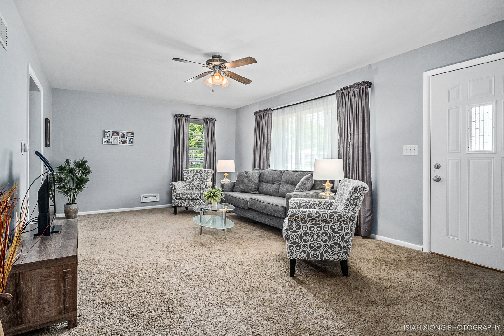 544 North Randall Road Aurora, IL 60506 - Photo 2 of 17 Gallery Image 2
