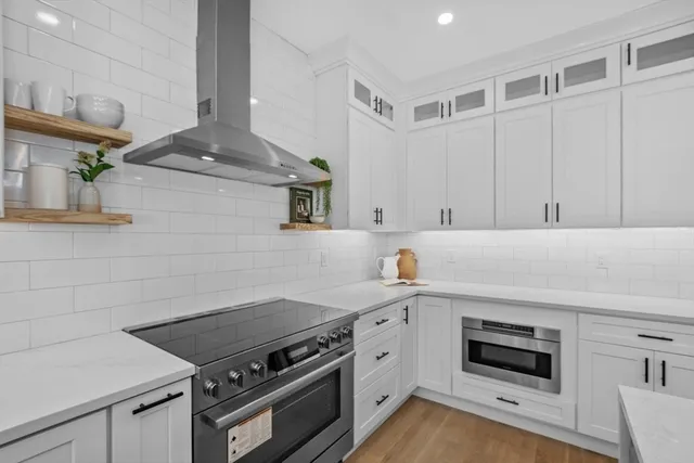 $1,888,000 | 15 Cedarcroft Lane, Waltham, MA 02451