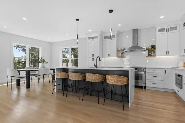 $1,888,000 | 15 Cedarcroft Lane, Waltham, MA 02451