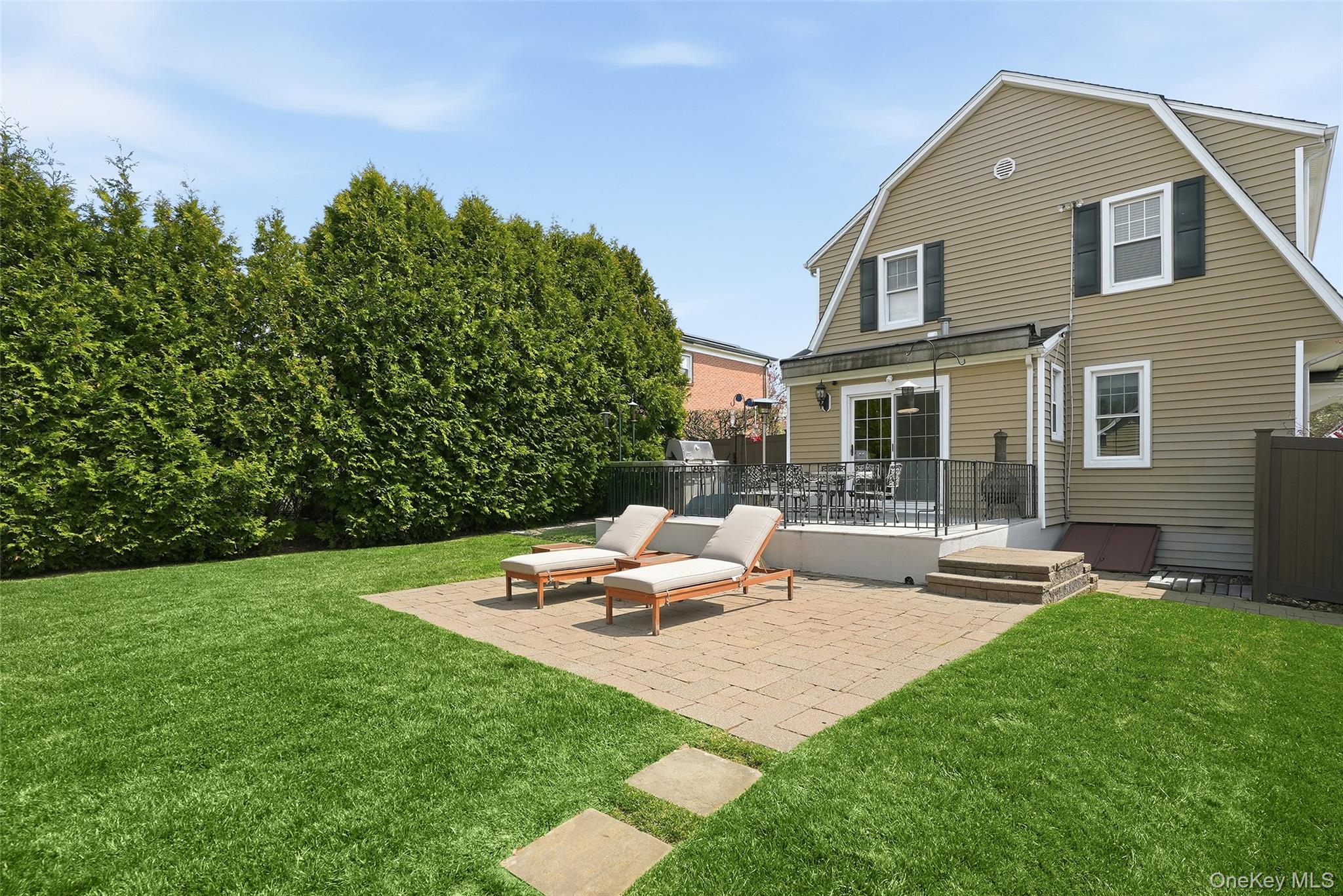 96 Indian Road Port Chester, NY 10573 - Photo 25 of 34