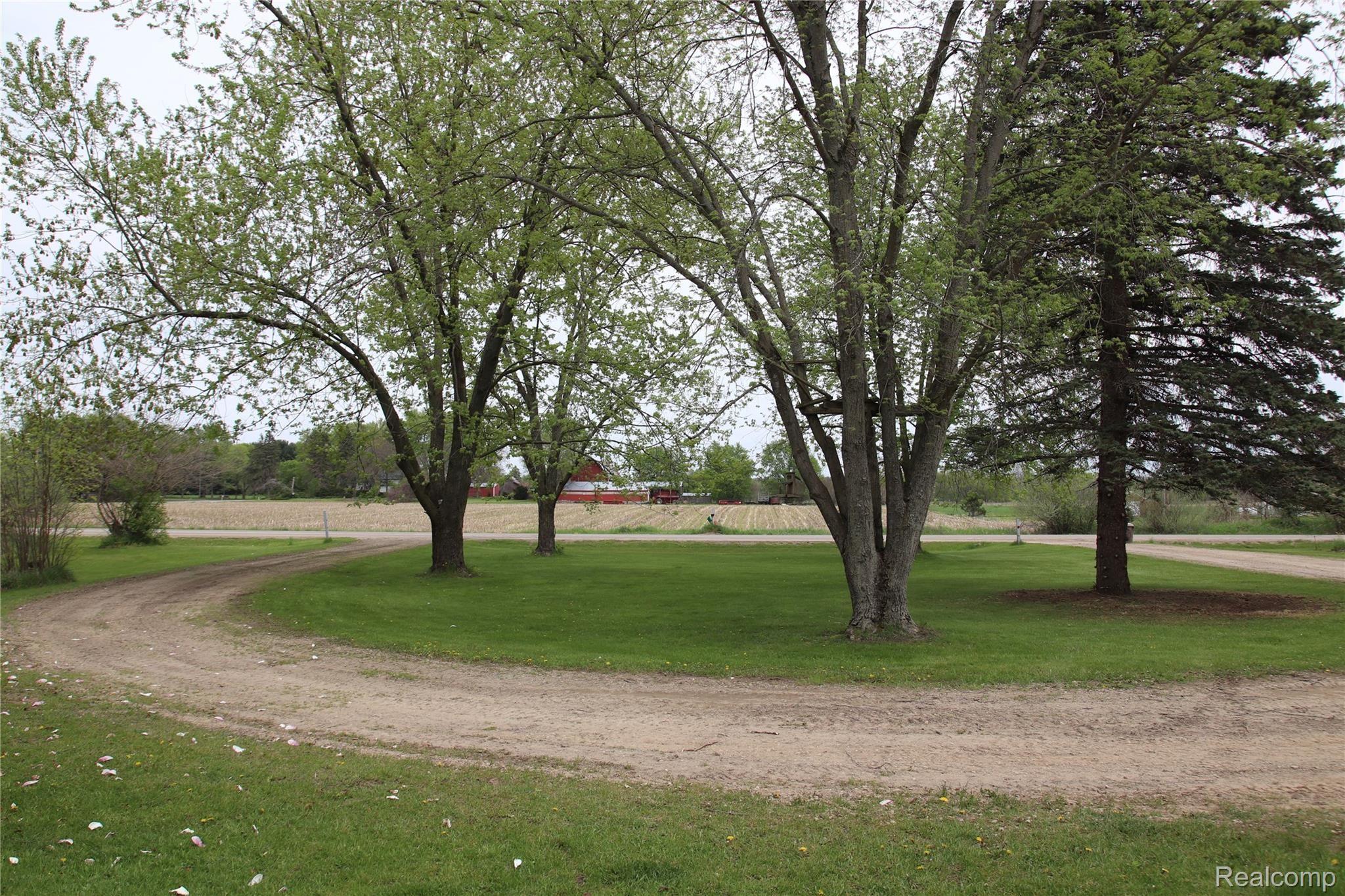 10939 Byron Road Fowlerville, MI 48836 - Photo 21 of 27 IMG_5955.JPG