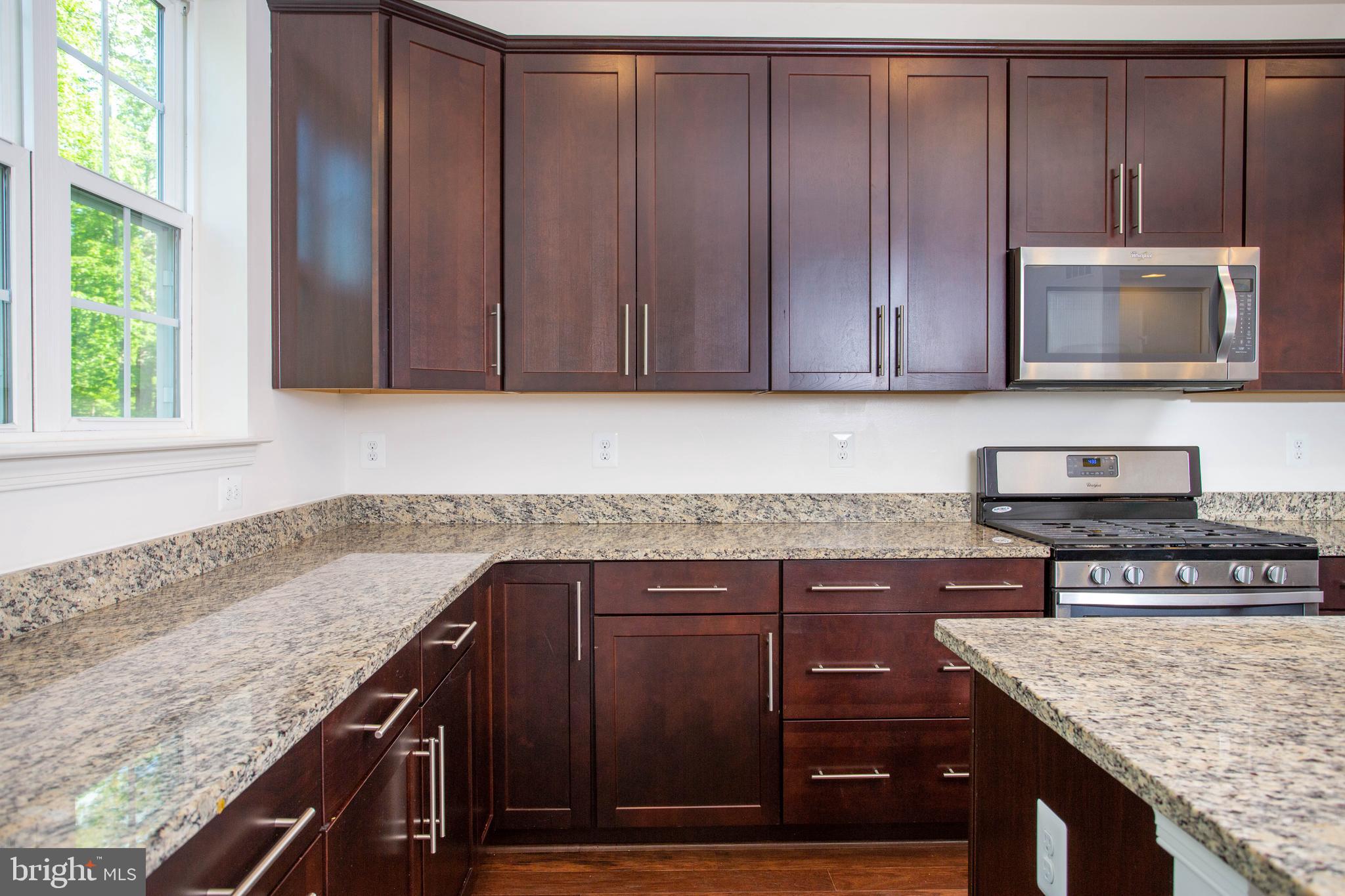 10523 Braddock Run Road Baltimore, MD 21220 - Photo 10 of 40 Warm cabinets for that home chef