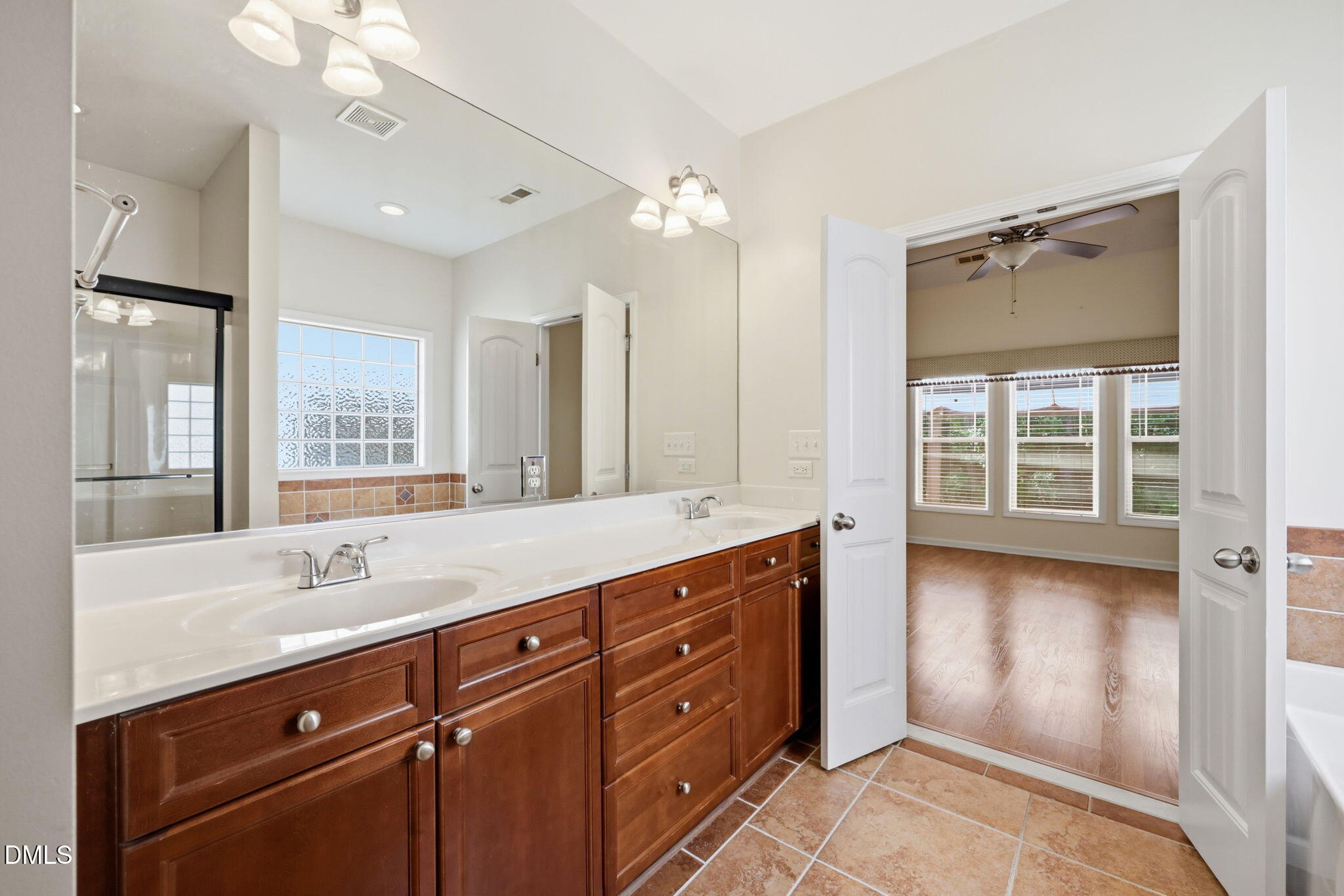 3262 Landing Falls Lane Raleigh, NC 27616 - Photo 20 of 41