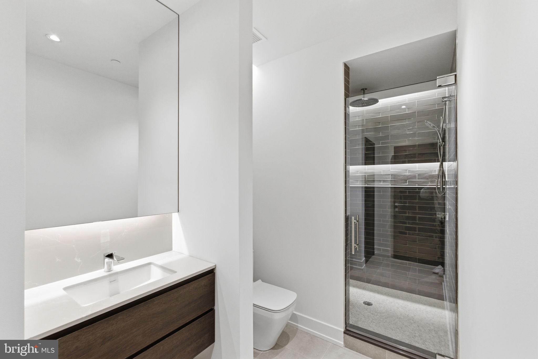 2108-10 Walnut Street, Unit 301 Philadelphia, PA 19103 - Photo 28 of 34