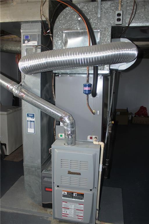 202 Highfield Road Butler, PA 16001 - Photo 17 of 23 Newer Furnace