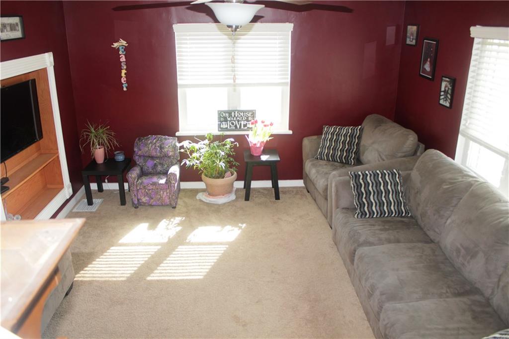 202 Highfield Road Butler, PA 16001 - Photo 23 of 23 Living Room