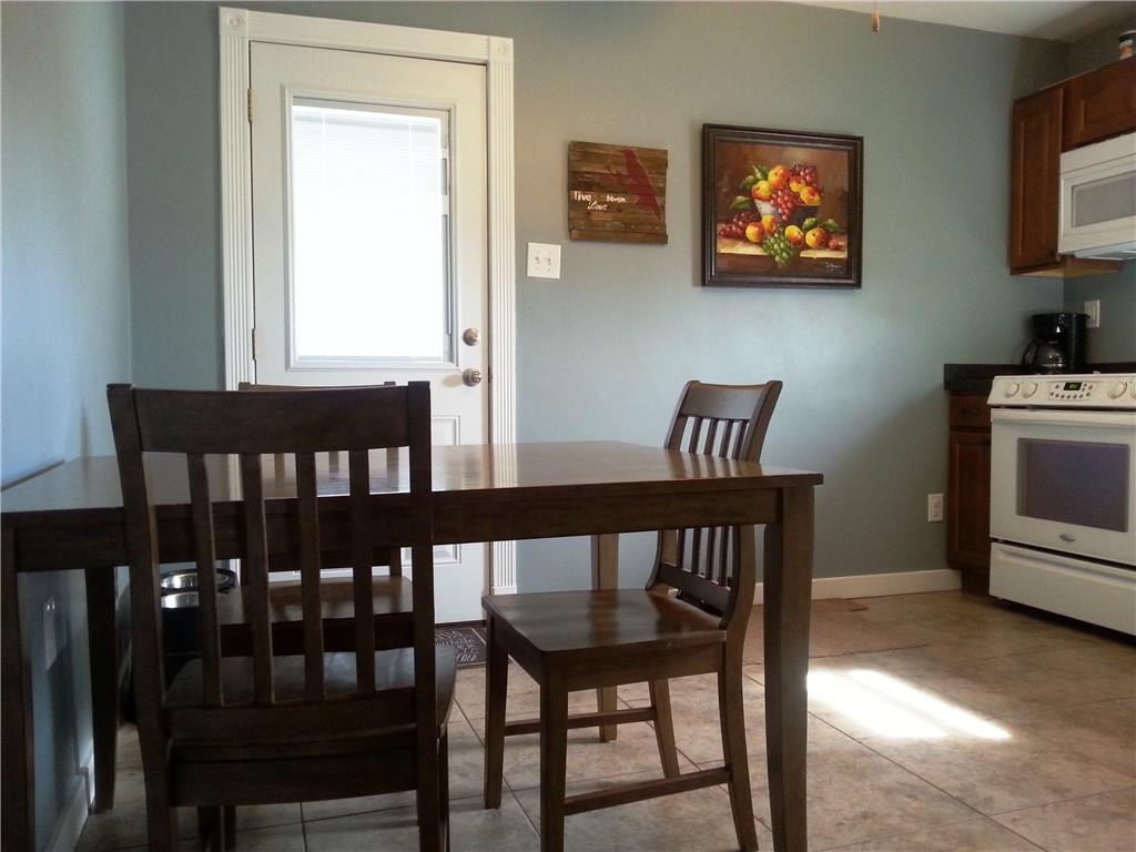 202 Highfield Road Butler, PA 16001 - Photo 5 of 23 Gallery Image 5