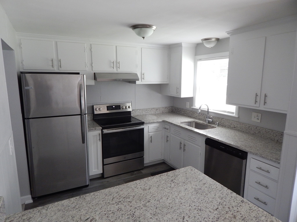 12 Marion Road Bellingham, MA 02019 - Photo 4 of 29 Gallery Image 4