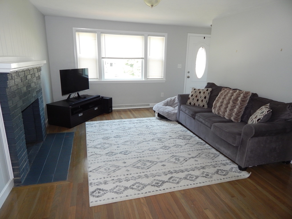 12 Marion Road Bellingham, MA 02019 - Photo 7 of 29 Gallery Image 7