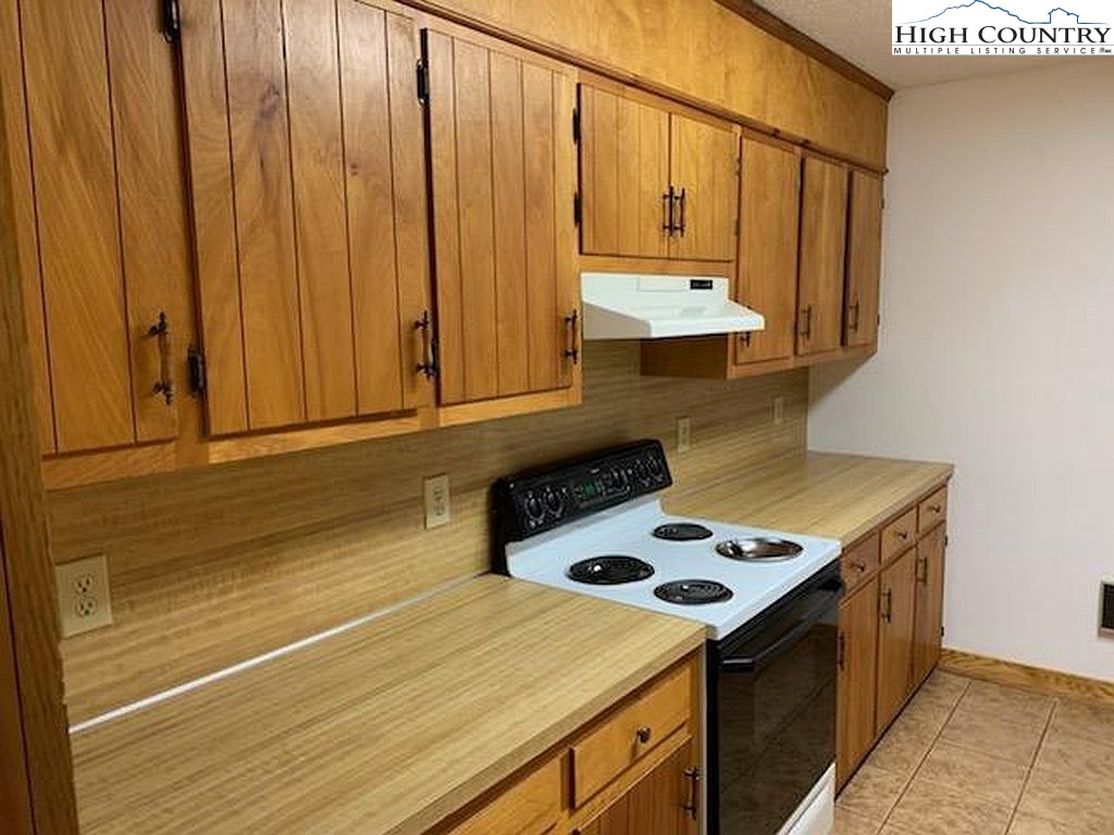 1679 Brown's Chapel Road Boone, NC 28607 - Photo 14 of 29 Gallery Image 14