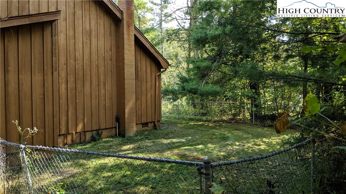 1679 Brown's Chapel Road Boone, NC 28607 - Photo 4 of 29 Gallery Image 4