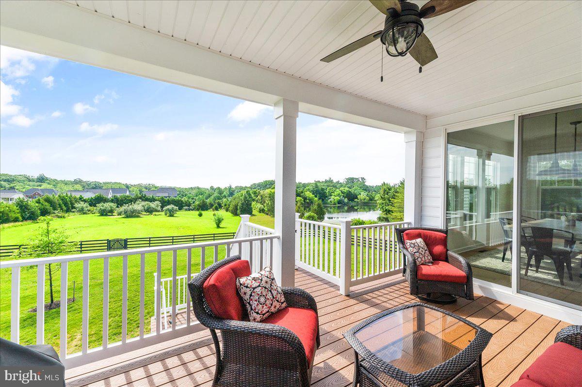 26844 Cobalt Lane Chantilly, VA 20152 - Photo 18 of 43
