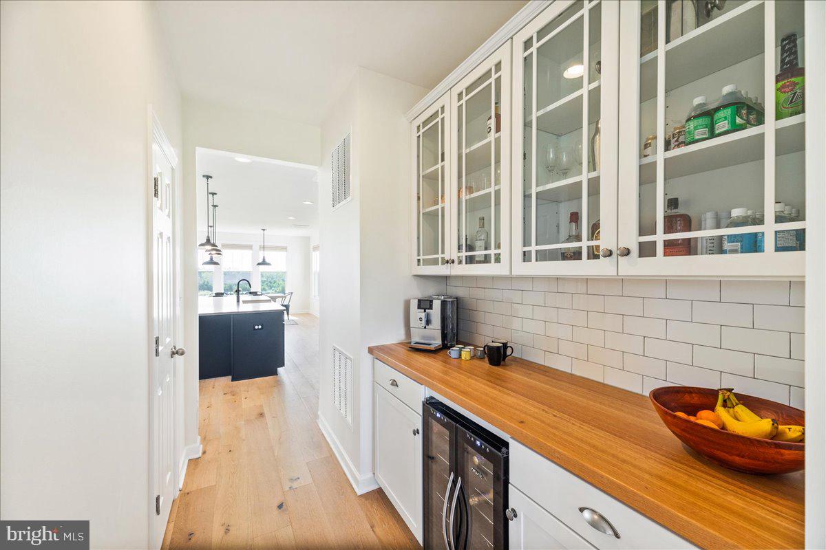 26844 Cobalt Lane Chantilly, VA 20152 - Photo 19 of 43
